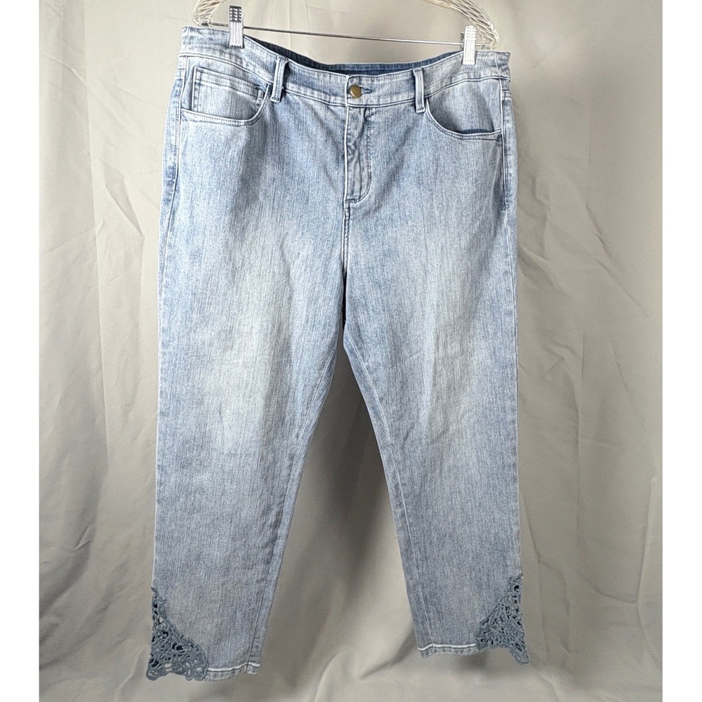 Soft Surroundings Light Wash Crochet Lace Hem Crop Jeans Blue Womens 18P Beachy